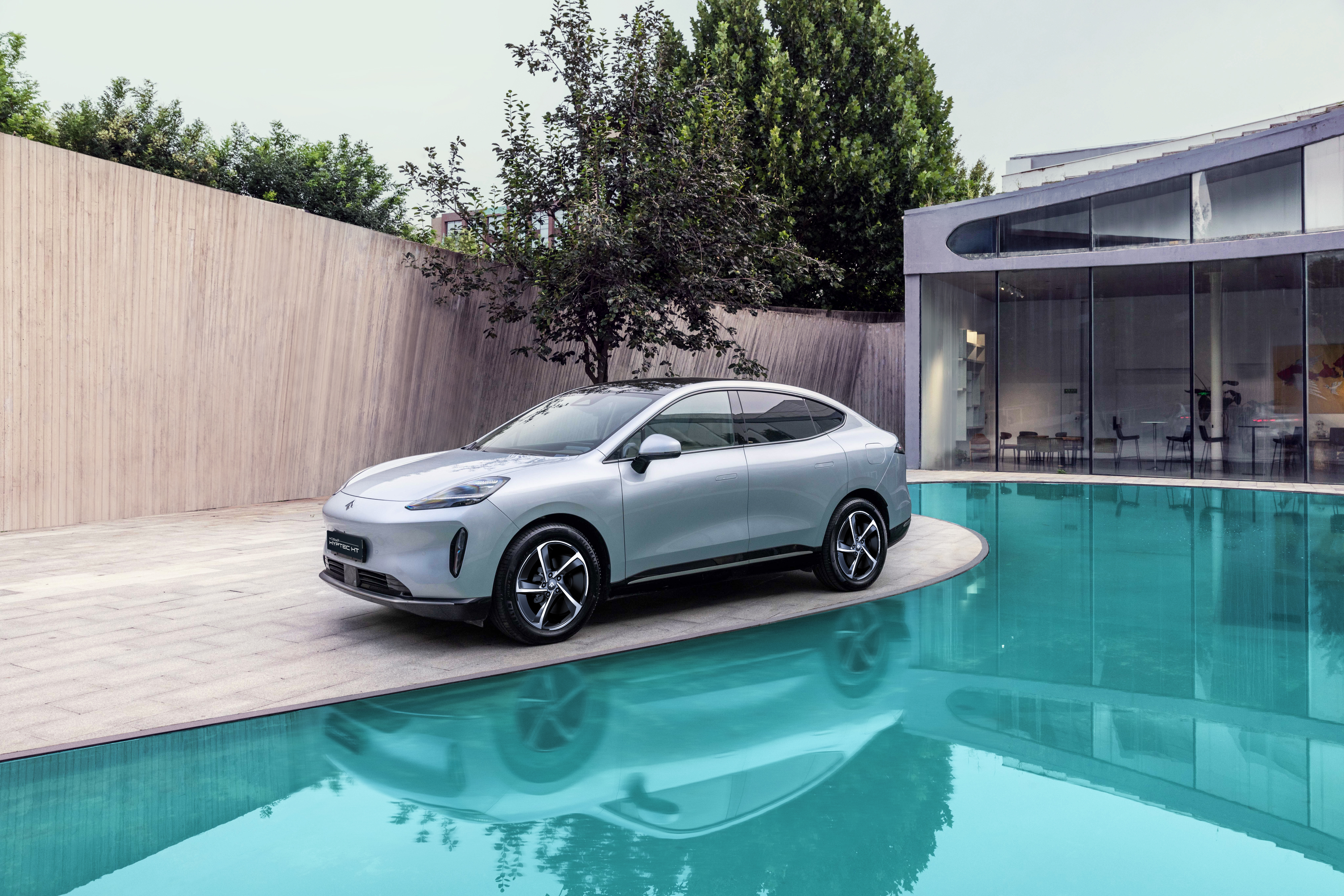 GAC начал продажи электрического кроссовера GAC Hyptec HT в России